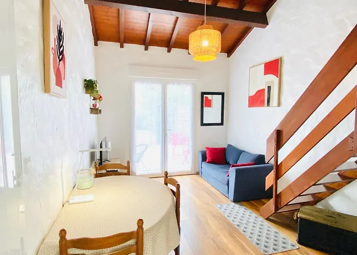 アパート Escale Enchantee A 1